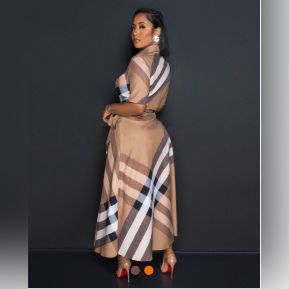 Comfy USA Tan Plaid Wrap Maxi Dress - Picture 3 of 3